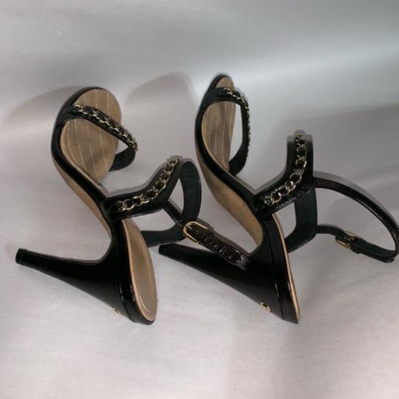 authentic CHANEL size 39.5 chainlink/leather $1250 - Picture 8 of 12